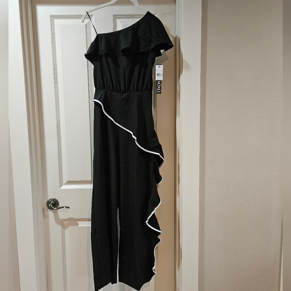 XOXO Jumpsuit 1 Shoulder Ruffled Neckline Wide Straight Leg Caviar Sm & Md NWT